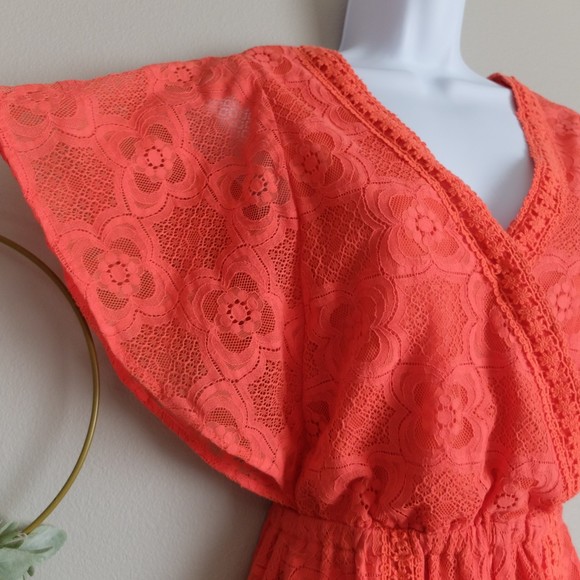 Bebe Tatiana Orange Lace Flutter Sleeves Romper NWT Size XS - Picture 6 of 13
